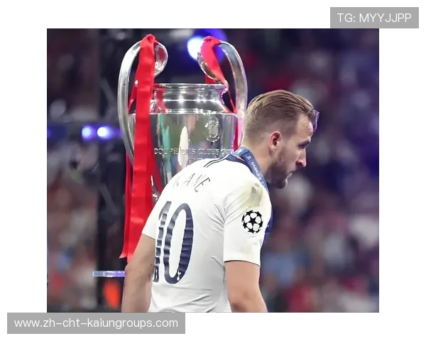 凯恩进入肋部后平推门前极具威力：足球技术的完美展示